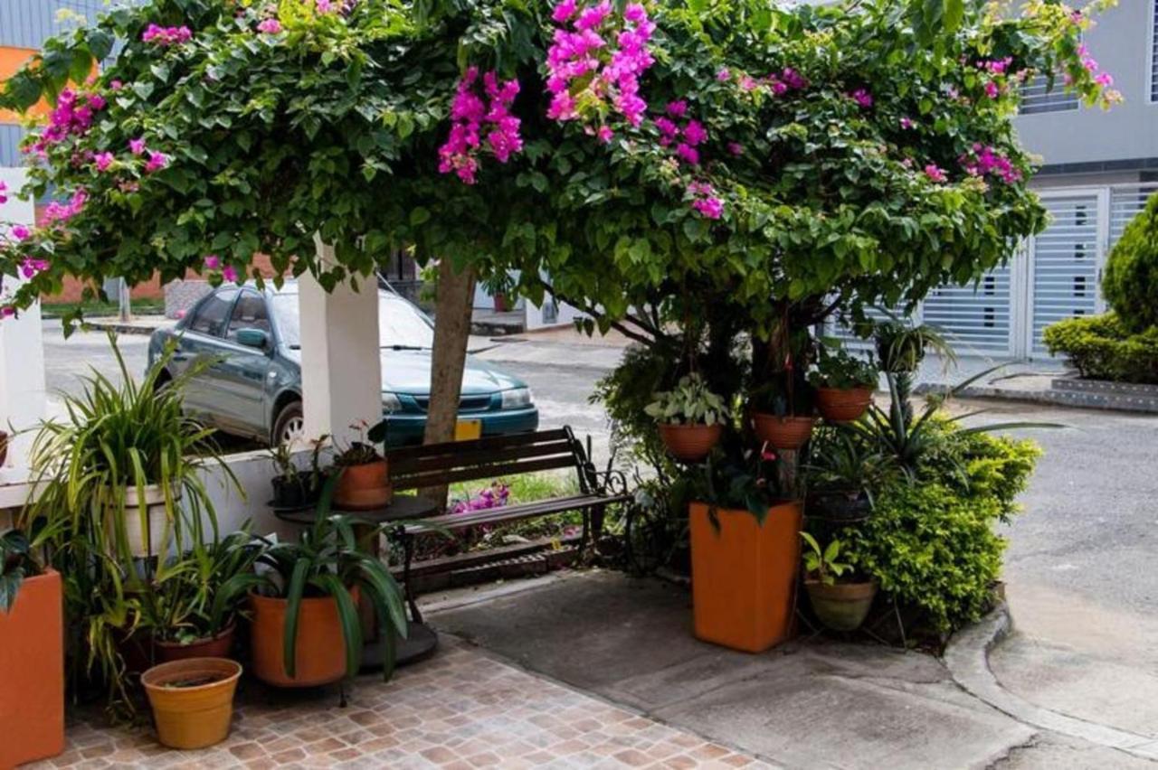 Hotel Hospedaje Caney "Descanso & Tradicion" Ayenda 1422 Кали Екстериор снимка